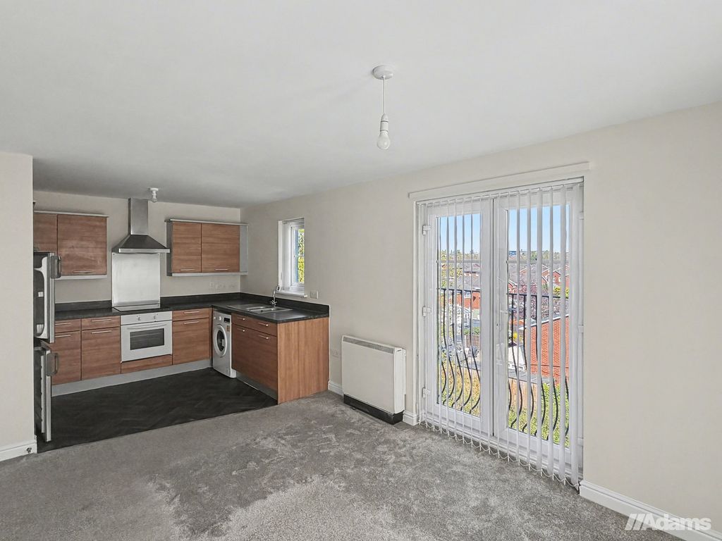 Property photo 2 of 8