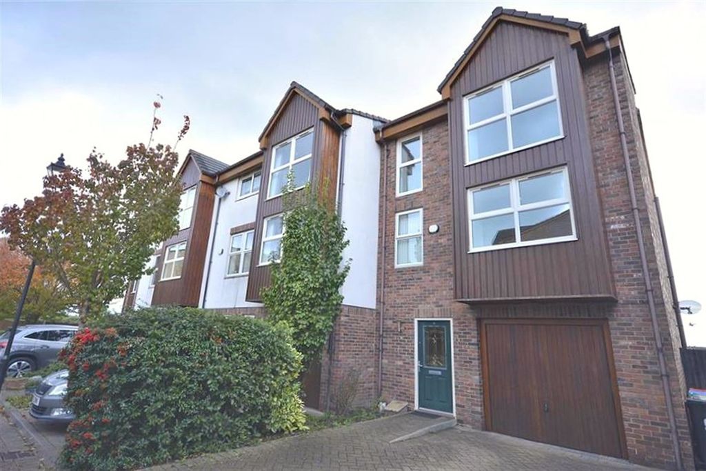 Property photo 1 of 11 (Main)