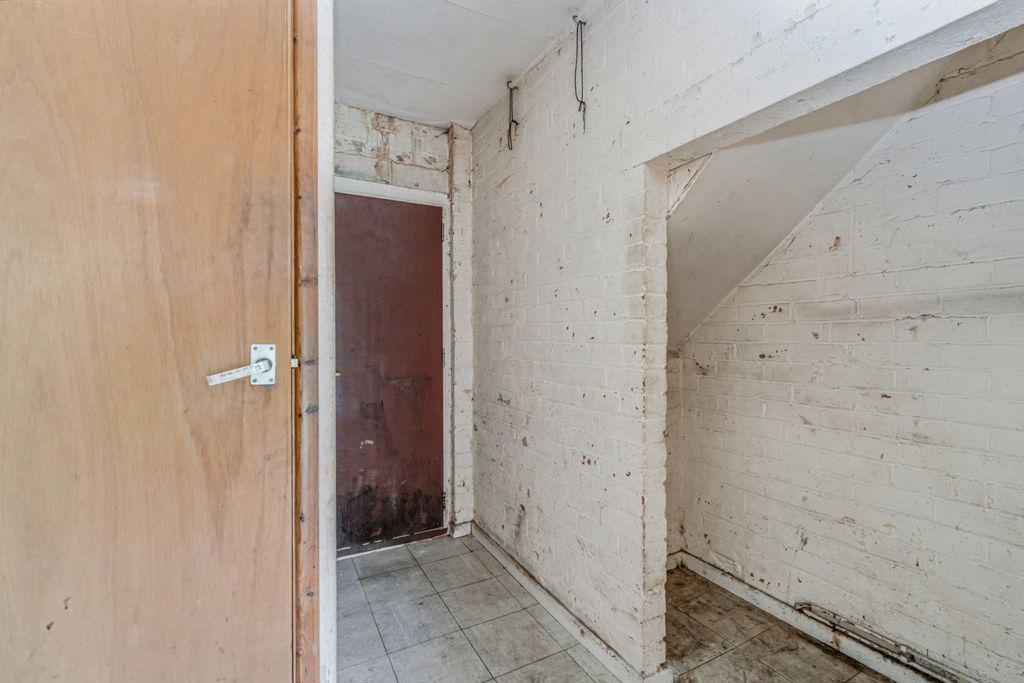 Property photo 3 of 19 57 Searness Road, Middleton, Manchester M24 4Je