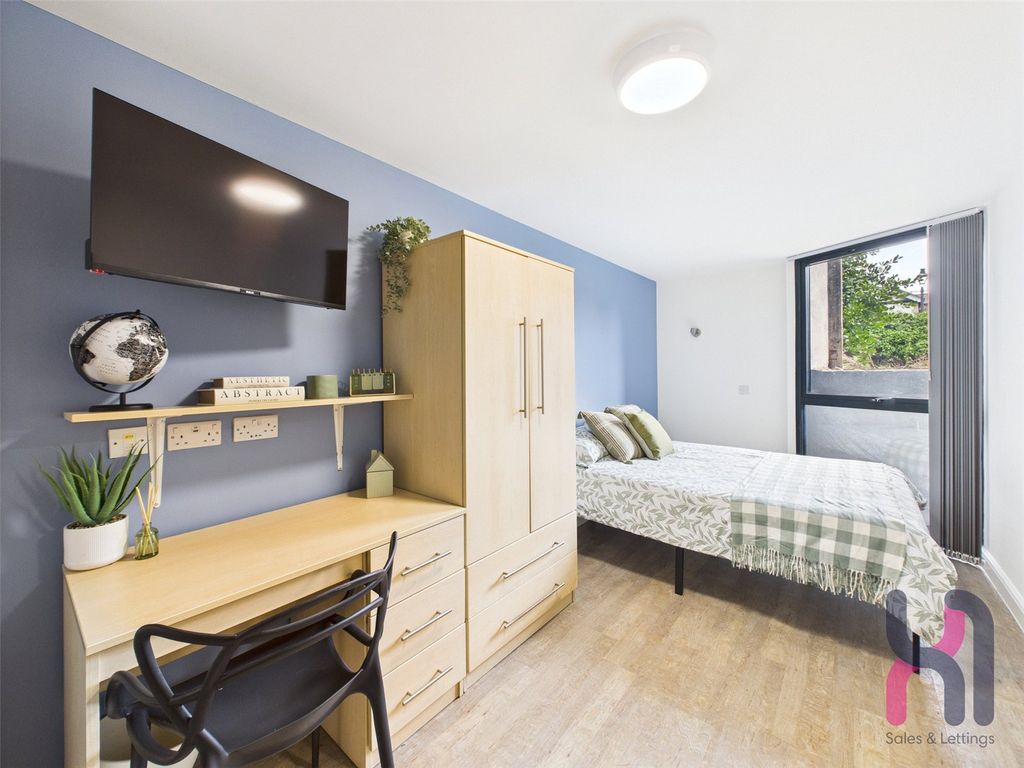 Property photo 2 of 8 Picture No. 07