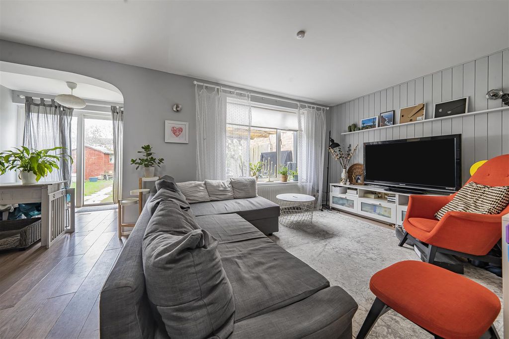 Property photo 3 of 12 Photo Mar 13 2026, 10 48 37 Am.Jpg