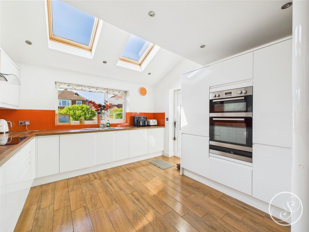 Property photo 2 of 36 Kitchen