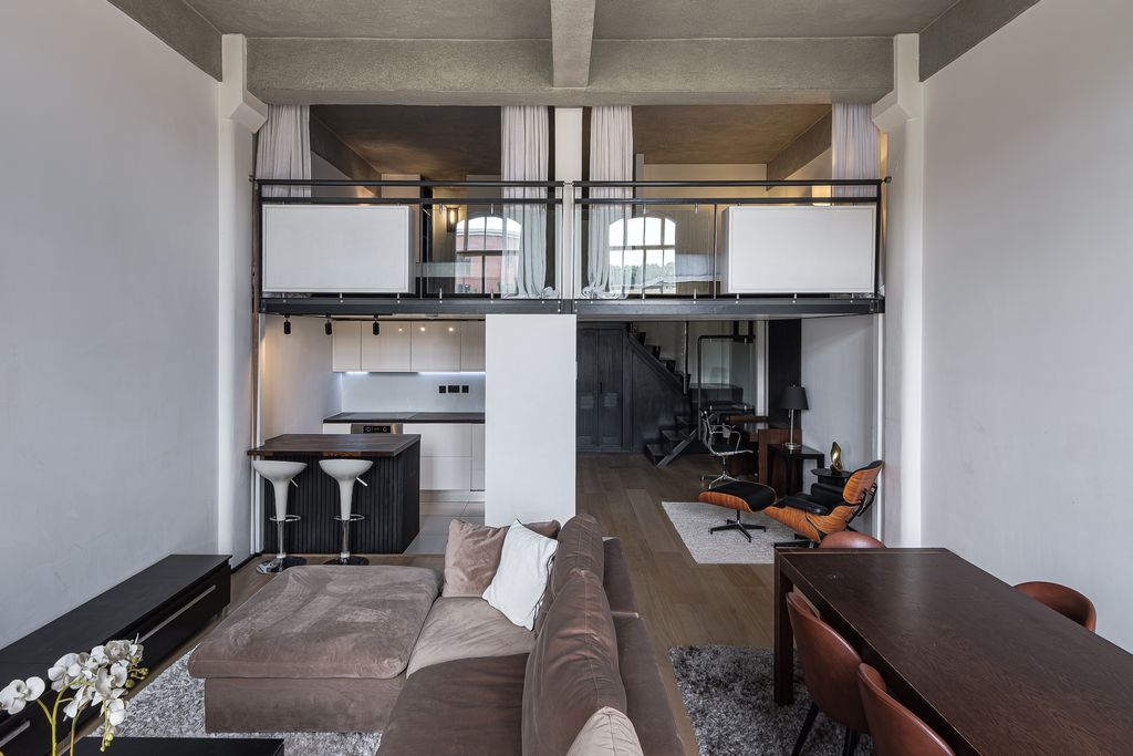 Property photo 1 of 33 Manhattan-Building-097 (4).Jpg