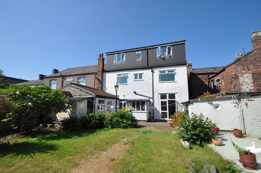 Property photo 3 of 43