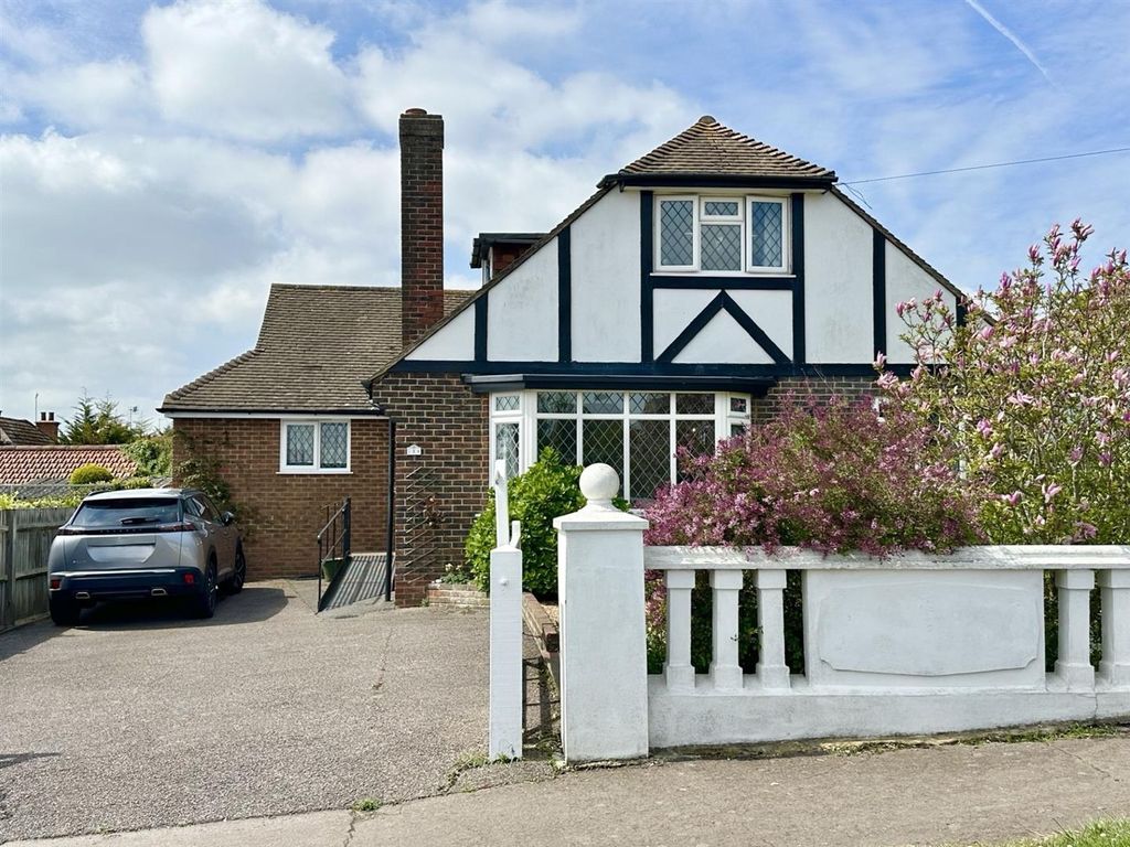 Property photo 1 of 28