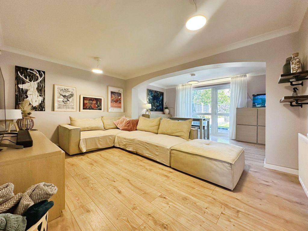 Property photo 2 of 21