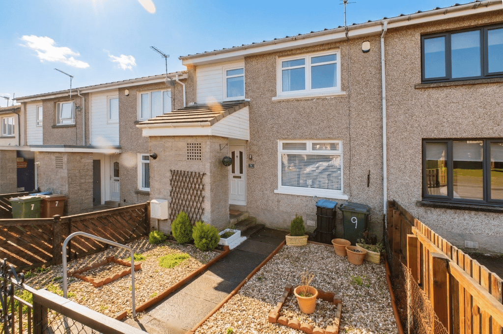 Property photo 1 of 16