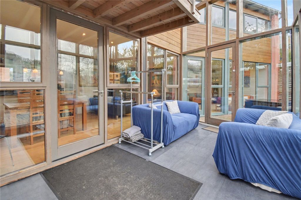 Property photo 2 of 23 Picture No. 03