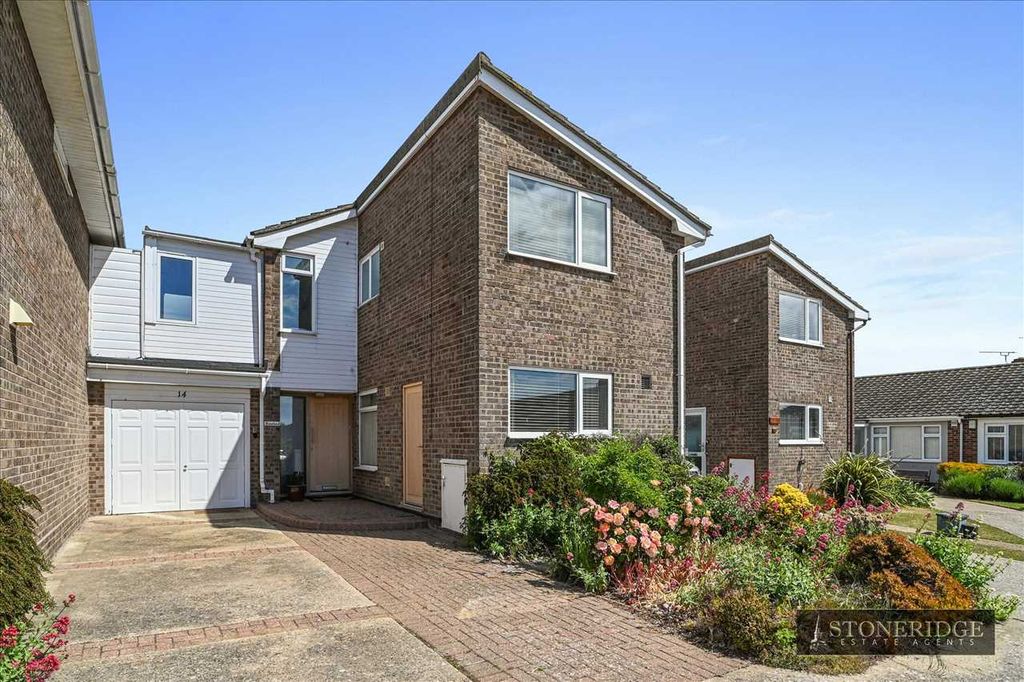 Property photo 2 of 30