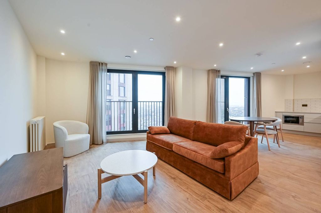 Property photo 1 of 65