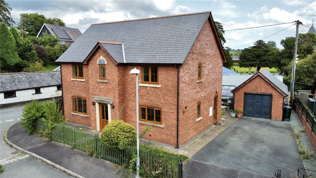 Property photo 3 of 19 Picture No. 21
