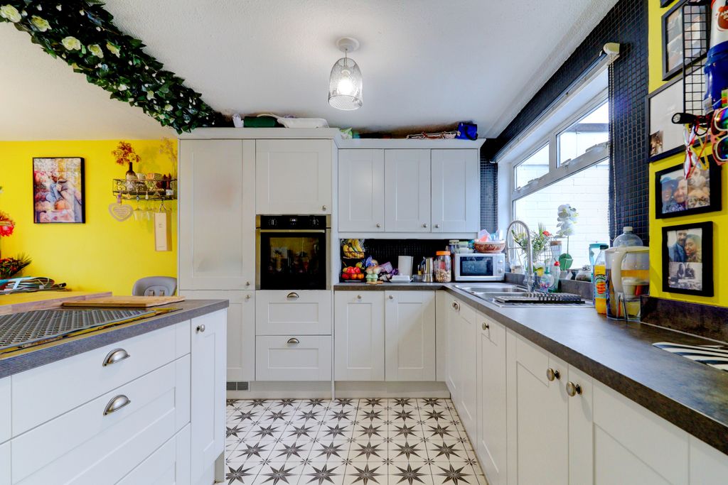 Property photo 3 of 15 Picture No. 07