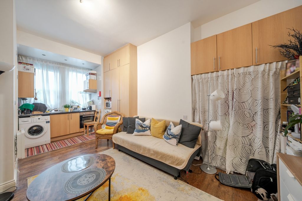 Property photo 2 of 7 1366027-6-68Ecc5B...