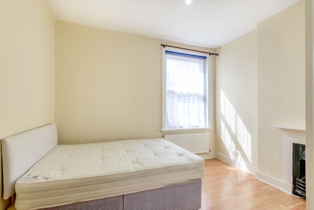 Property photo 3 of 6 895790 (5)