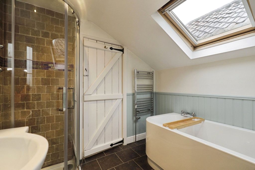 Property photo 3 of 16 Picture No. 01