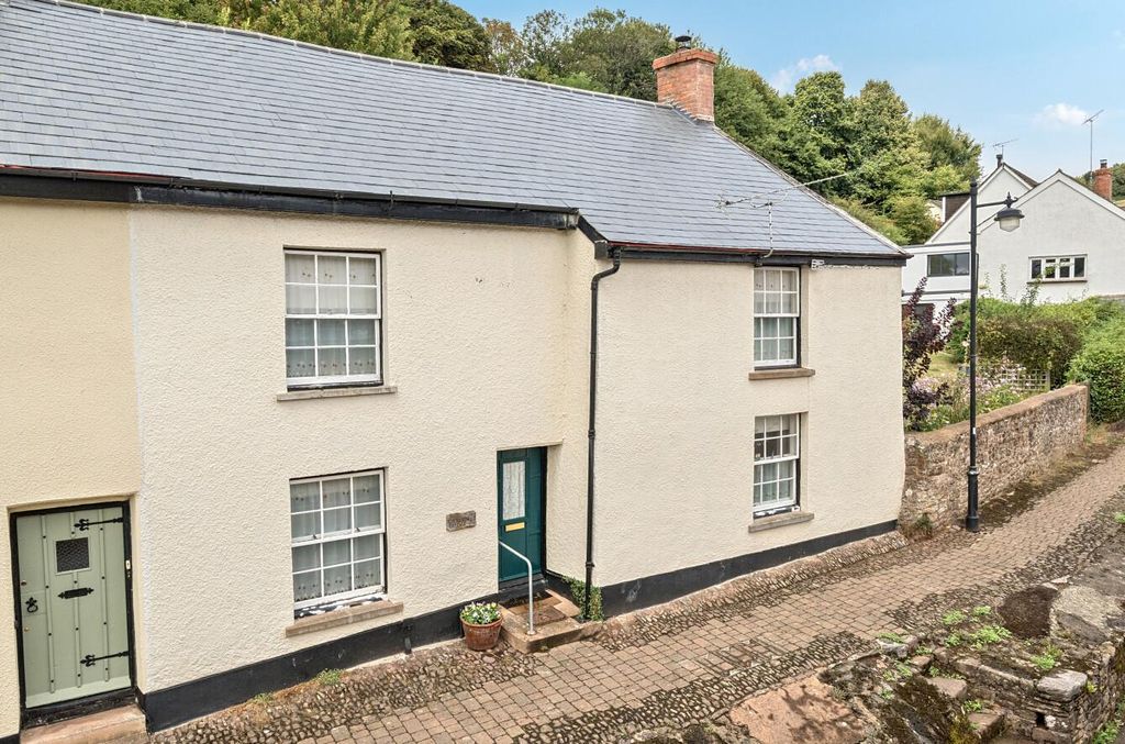 Property photo 1 of 19 Front