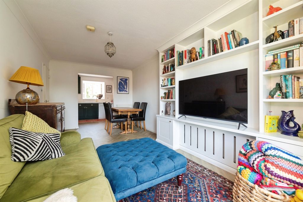 Property photo 1 of 19