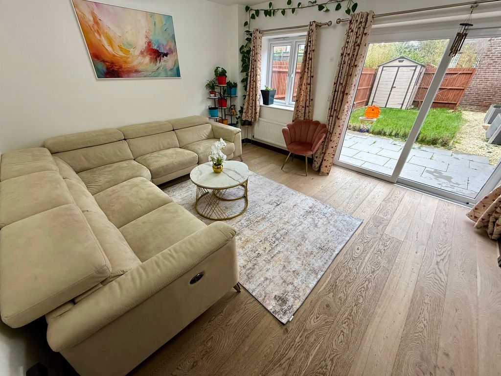 Property photo 3 of 20 Image