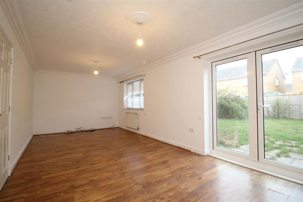 Property photo 3 of 12 Living Room 1 .Jpg