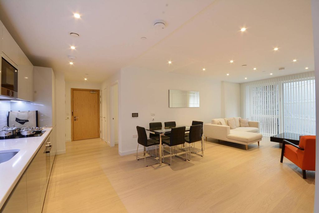 Property photo 2 of 9