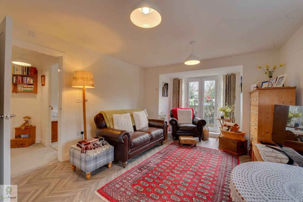 Property photo 1 of 11 Dsc09855-Dsc09859