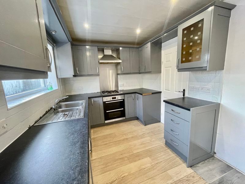 Property photo 2 of 14 Photo 16