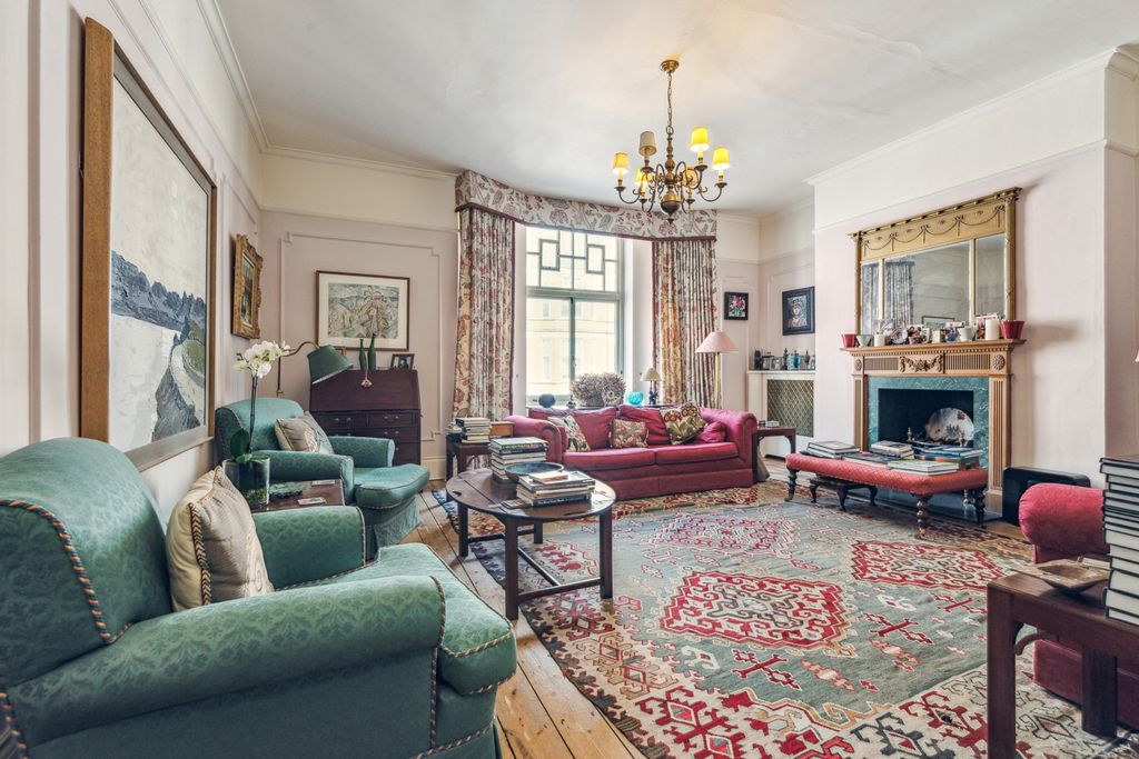 Property photo 2 of 10 Reception Room