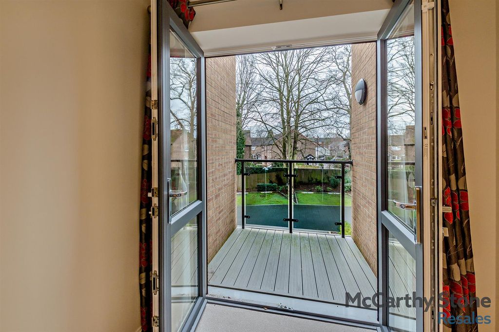 Property photo 1 of 21 8675397-Interior17-800.Jpg