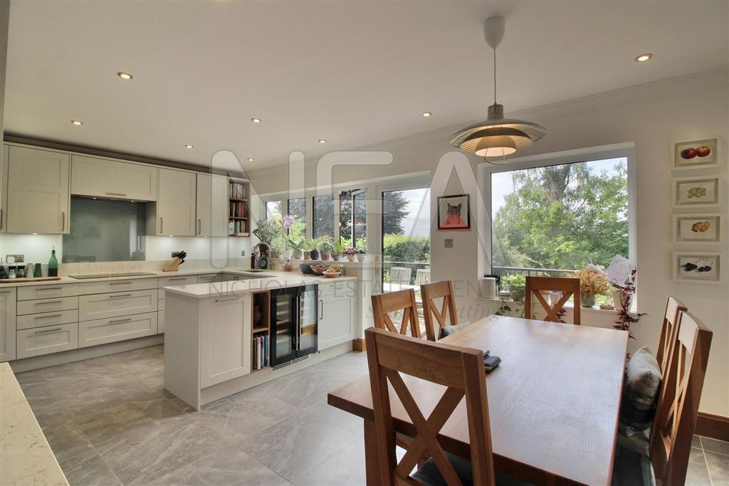 Property photo 2 of 43 Kitchen