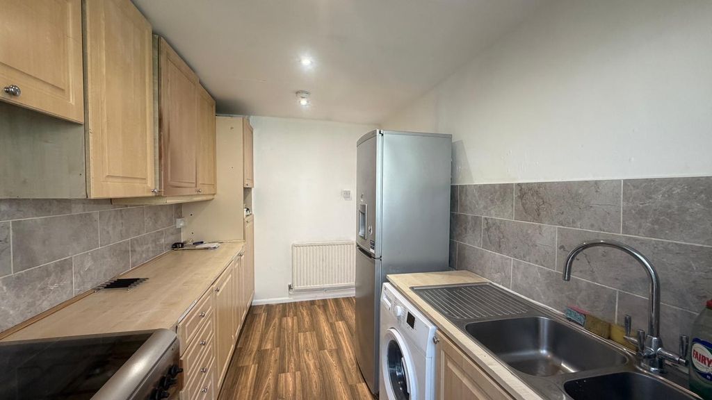 Property photo 2 of 8 View