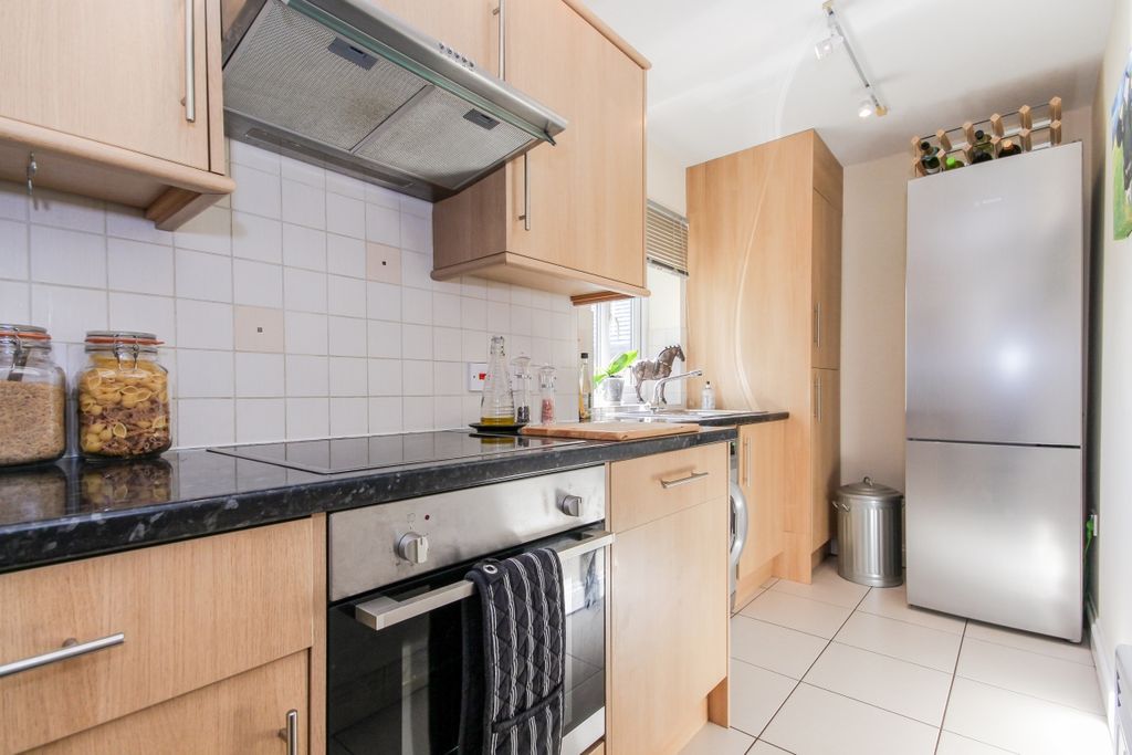 Property photo 2 of 8 41218