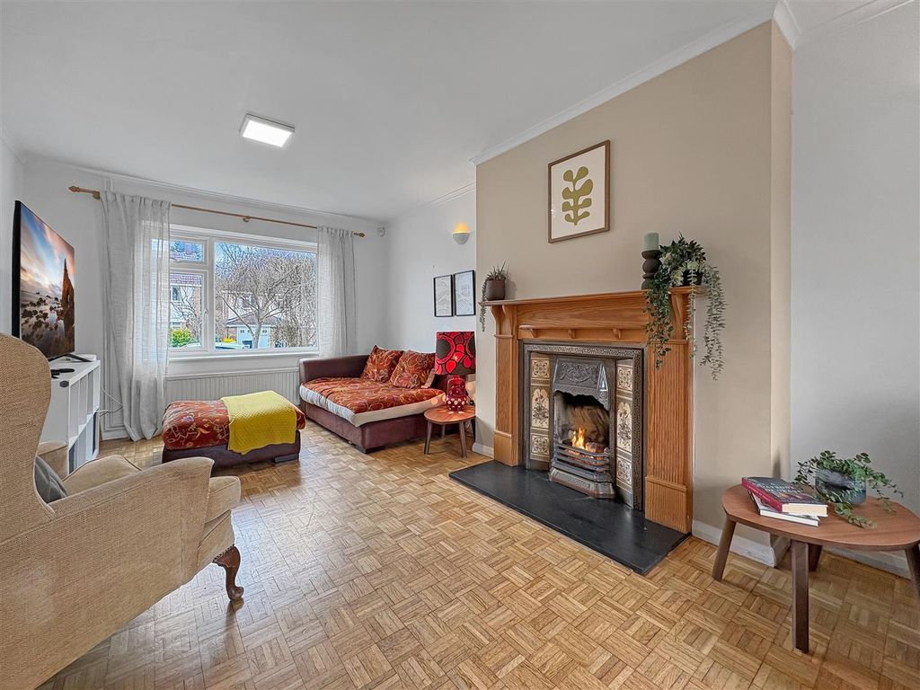 Property photo 3 of 19 377060460E6B6Bfeb86A11A0d46E6457F0F42Dd2.Jpg