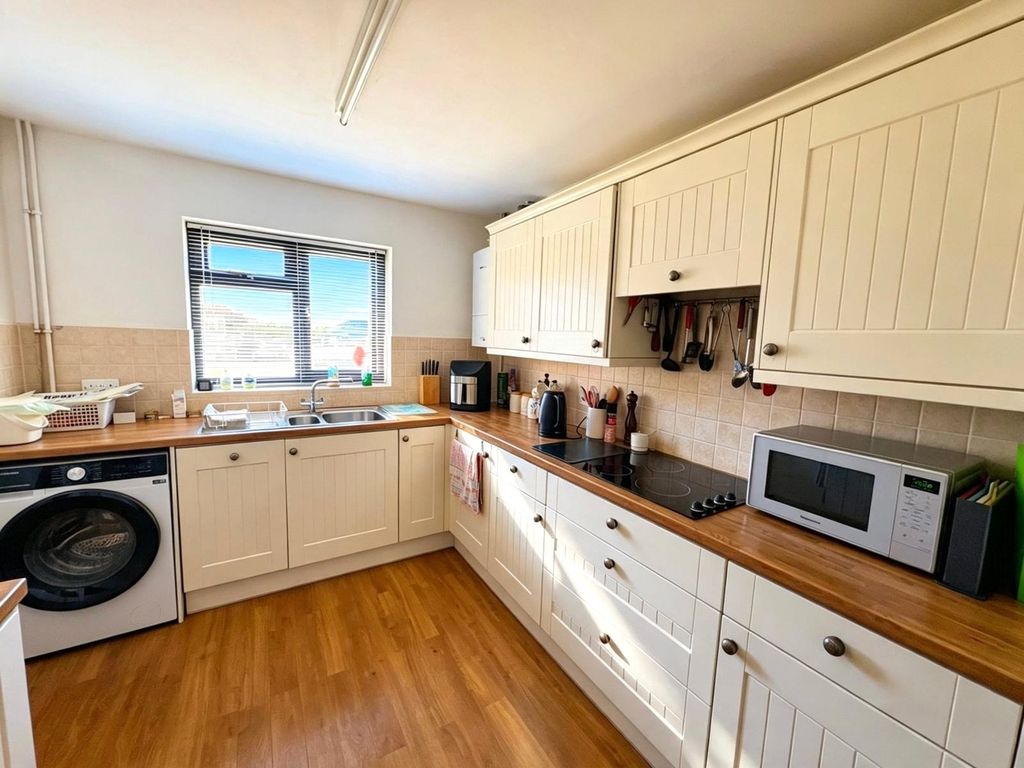 Property photo 2 of 11 Picture No. 02