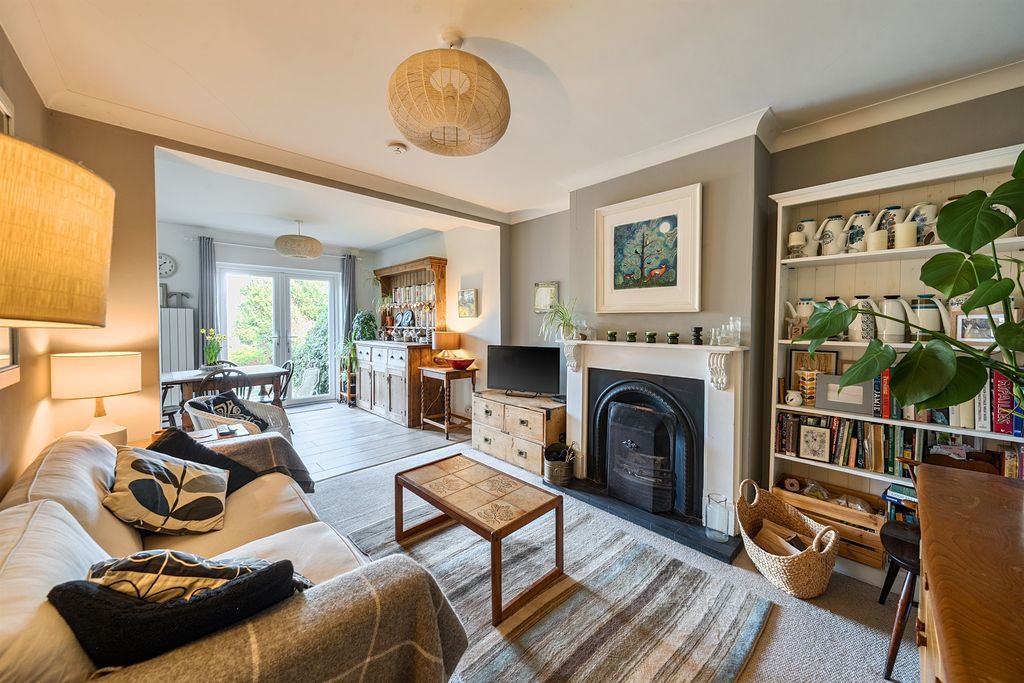 Property photo 3 of 20