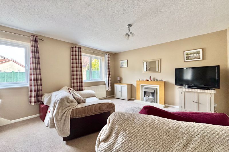 Property photo 3 of 10 Lounge