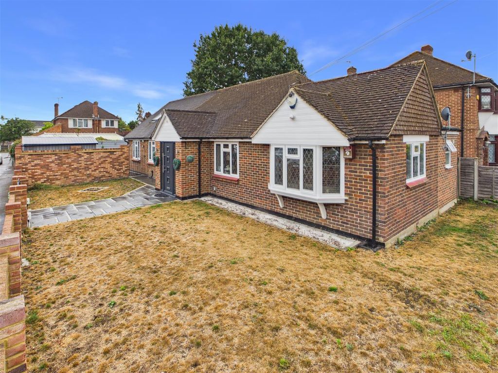 Property photo 1 of 18