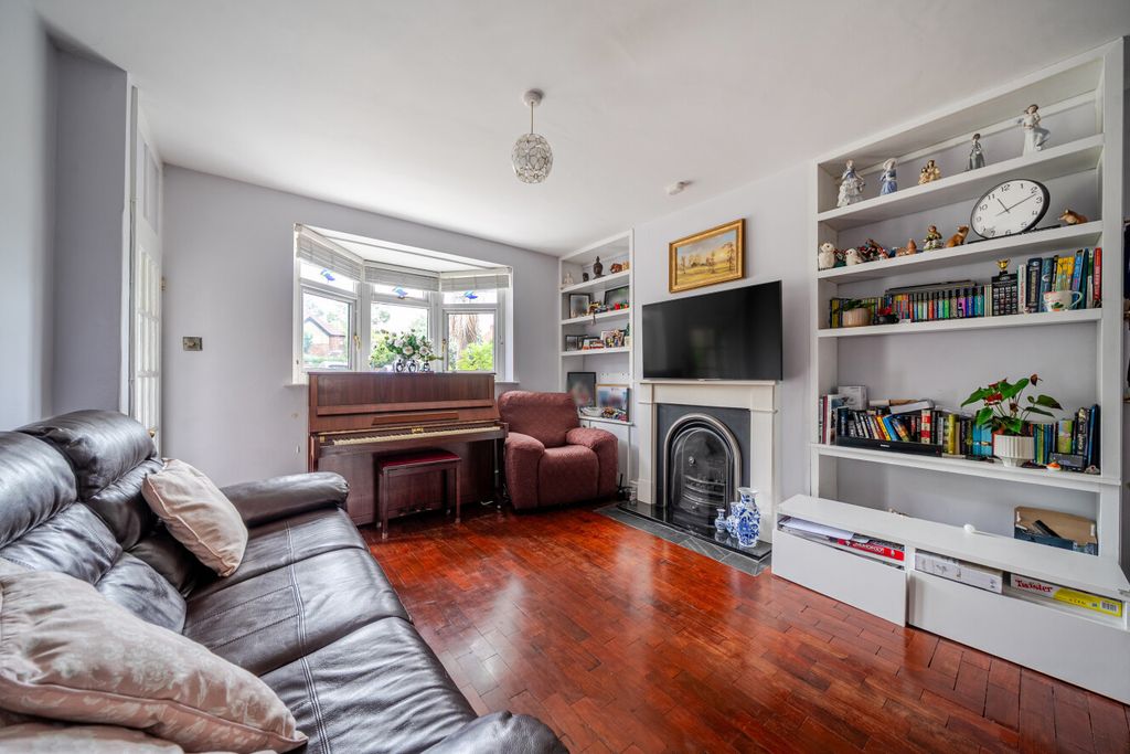 Property photo 2 of 17 1485296-7-6A560Ff...