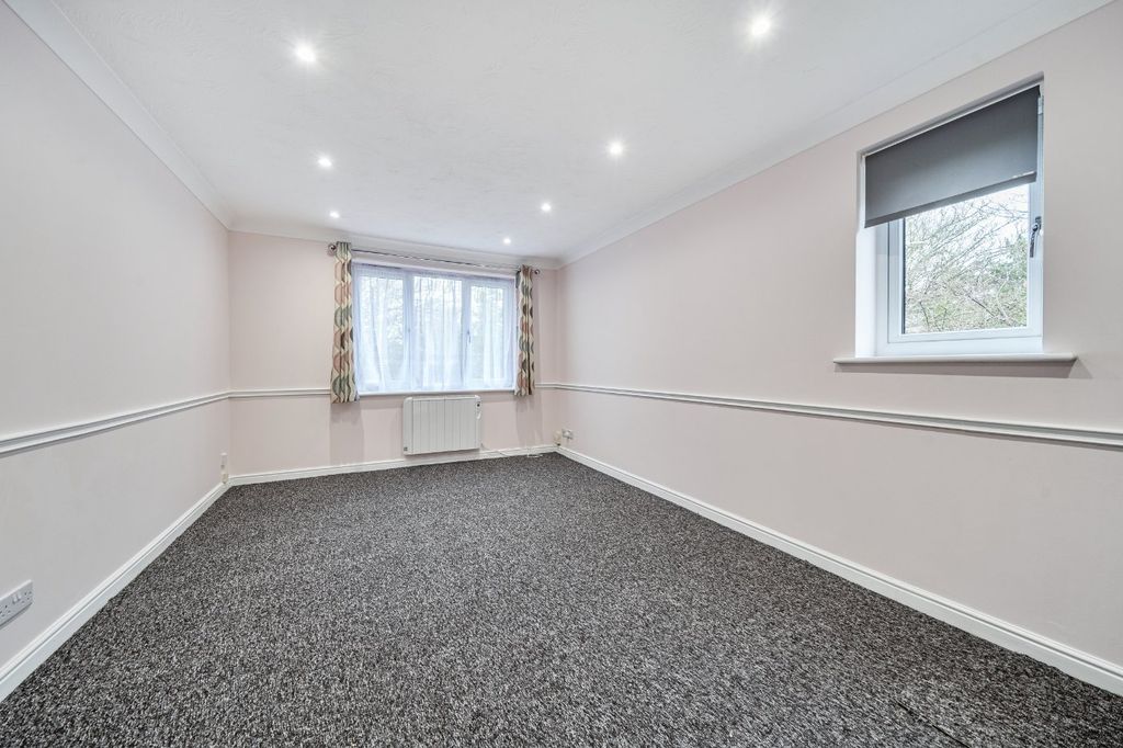 Property photo 1 of 11 Picture No. 01