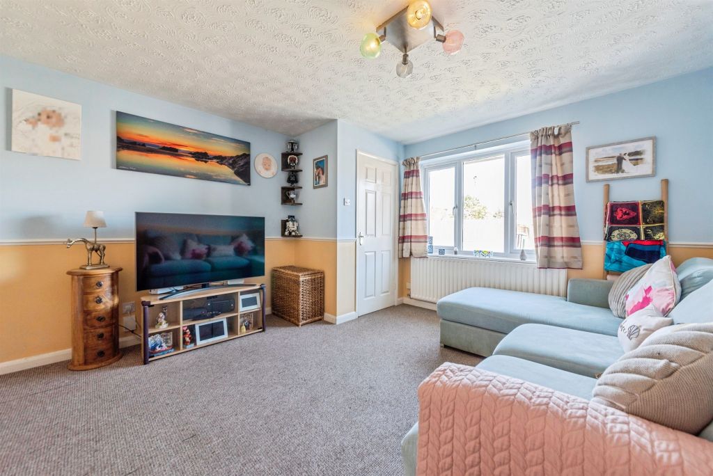 Property photo 3 of 18