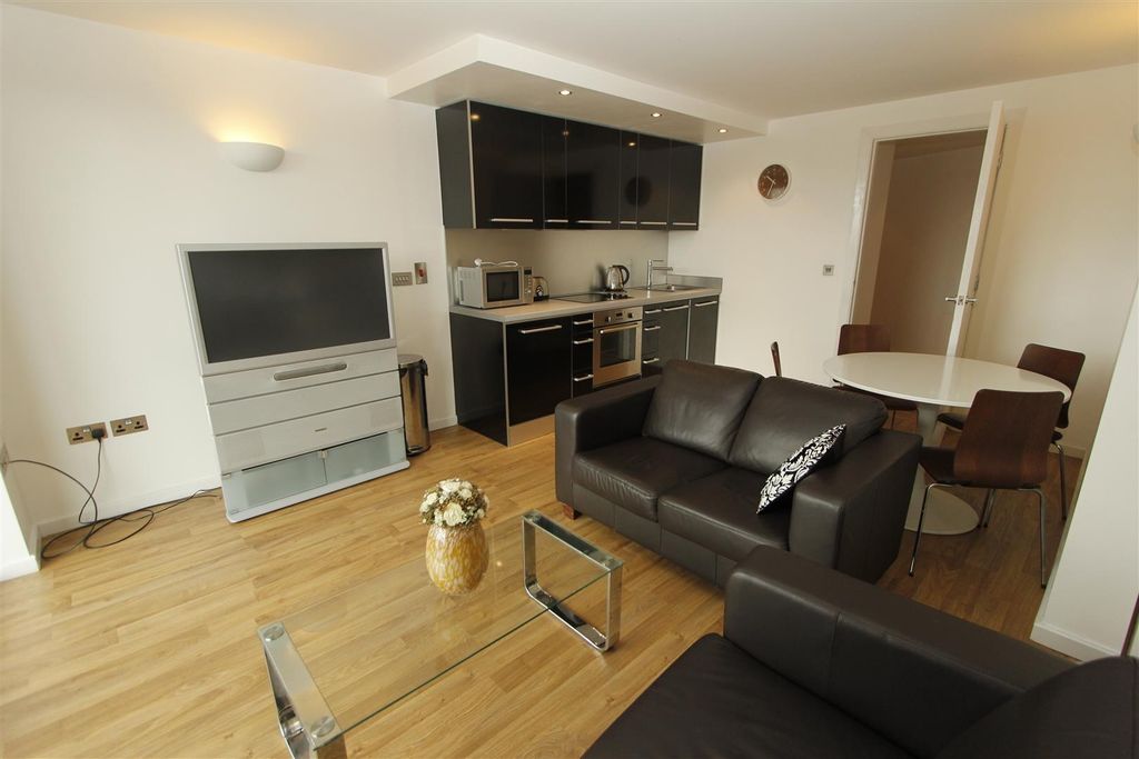 Property photo 1 of 10 Modern Open-Plan Living With Sleek Black Kitchen...