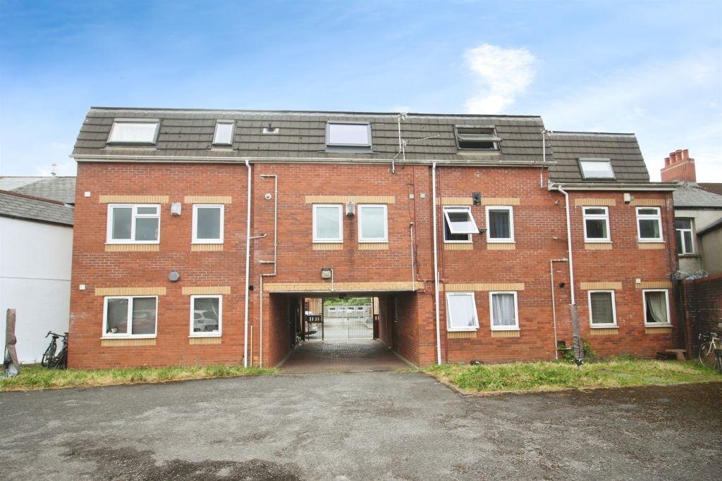 Property photo 1 of 16