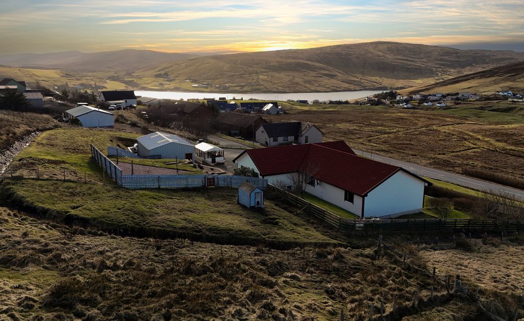 Property photo 3 of 59