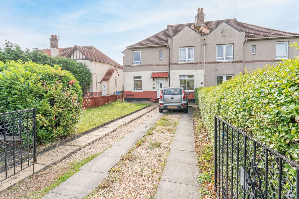 Property photo 2 of 23