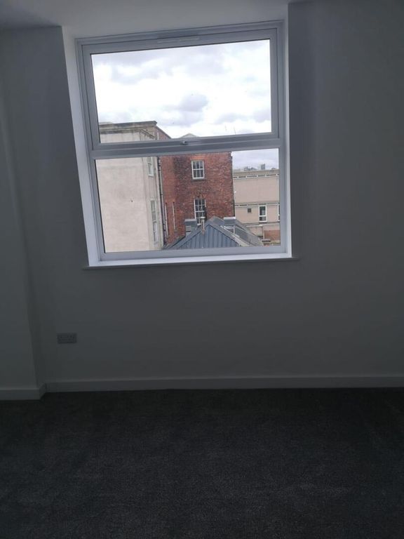 Property photo 3 of 8 Bedroom