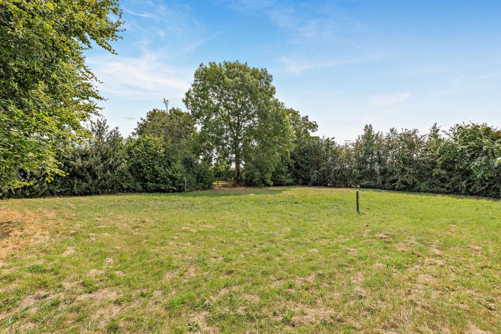 Property photo 3 of 17 Picture No. 33