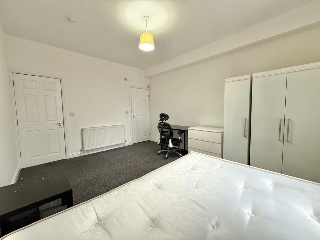 Property photo 2 of 7 Img_4181