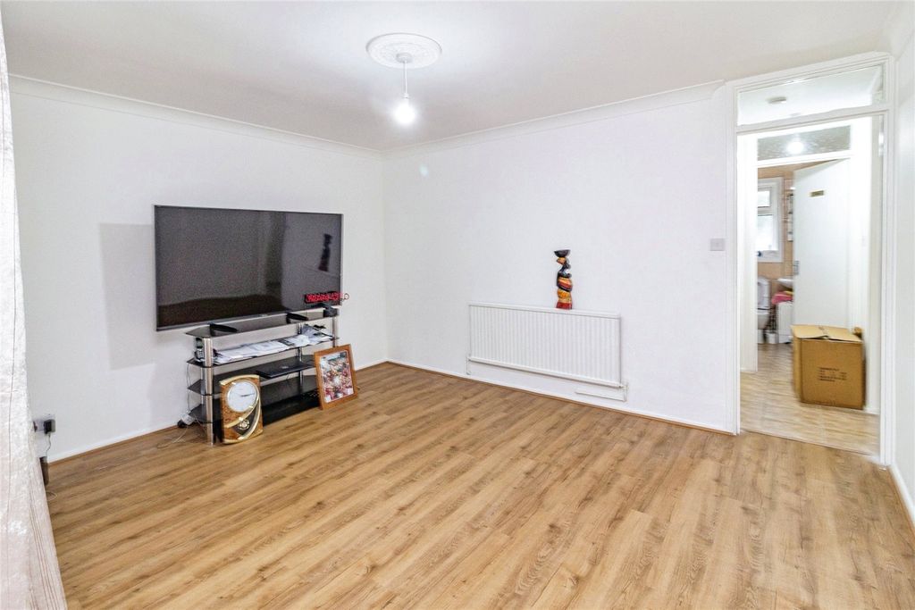 Property photo 2 of 17 Photography