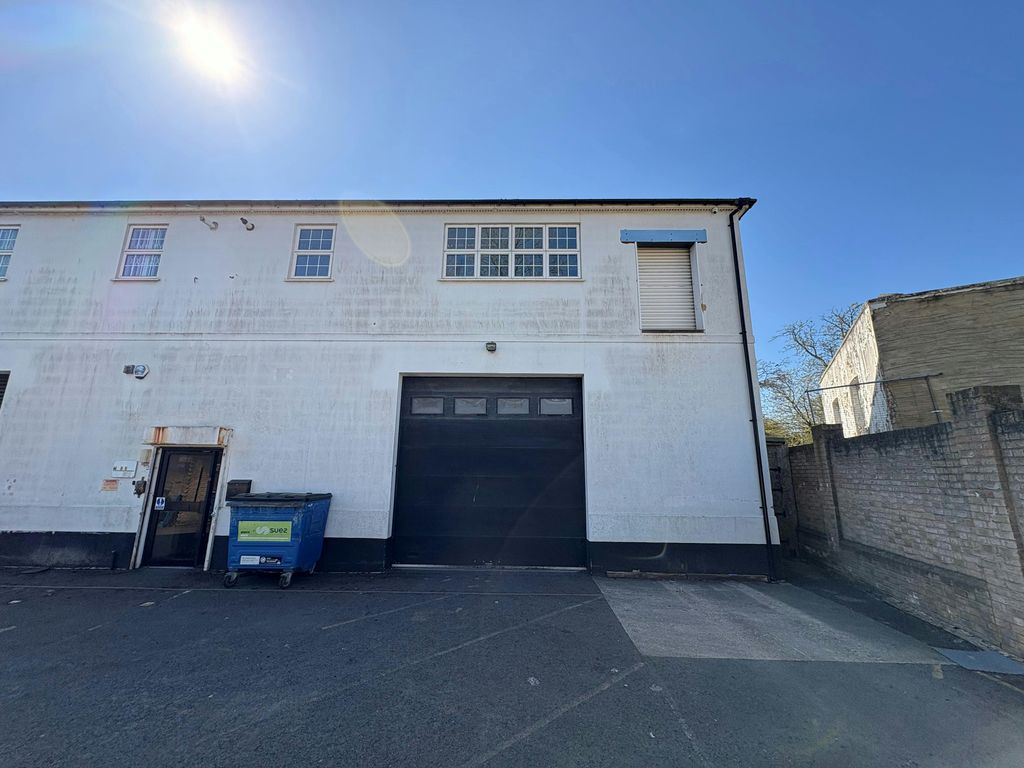 Property photo 1 of 4 External 2.Jpg