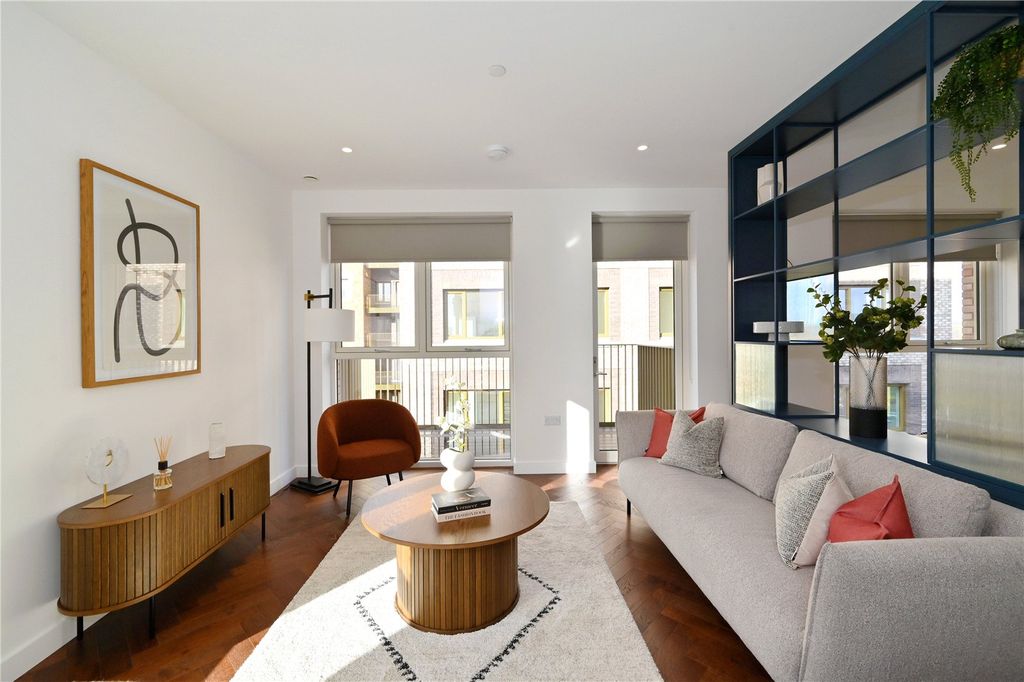 Property photo 1 of 19 Living Space