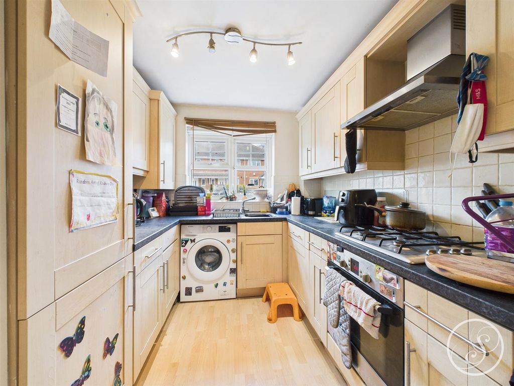 Property photo 2 of 9